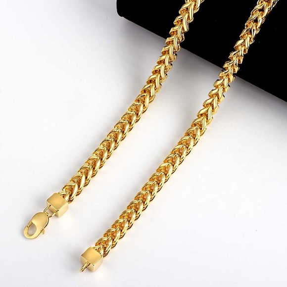 Kohl’s 18k Gold Cuban Chain Necklace 24in 8mm - Picture 3 of 4
